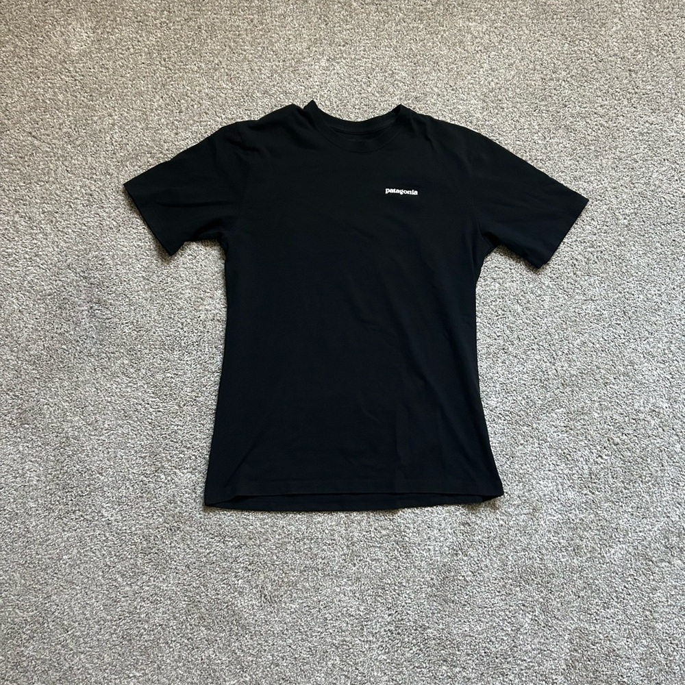 Patagonia Men's Black Short Sleeve Tee